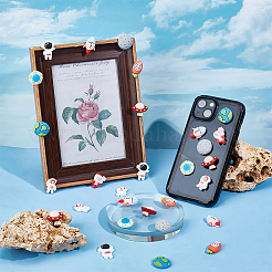 72 Stück 9 Stile 3D Astronauten Thema Harz Cabochons RESI-OC0001-67