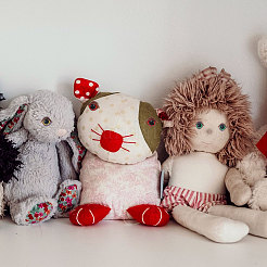 140 Stück 7 Farben halbrunde Sicherheitsaugen und Augenlid-Sets aus Kunststoff&nbsp;DIY-GL0005-17