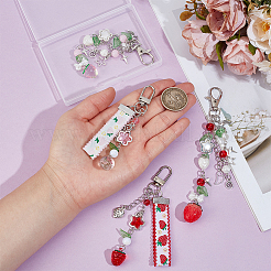 4 pendentif décoratif en forme de fraise&nbsp;HJEW-PH0001-98