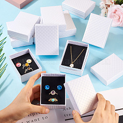 Geschenkboxen aus Karton mit Rautenstruktur&nbsp;CON-TAC0010-03A-01