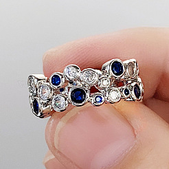 Hohle Messing-Fingerringe mit Pavé-Zirkonia&nbsp;FS-WG3B071-03
