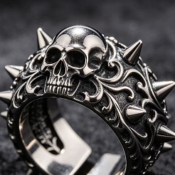 Manschetten mit Totenkopfnieten aus einer Legierung&nbsp;WGF9BFE-01