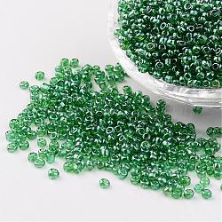 Runde Glasperlen, trans. Farben lustlos, grün, Größe: ca. 3mm Durchmesser, Bohrung: 1 mm, ca. 1097 Stk. / 50 g