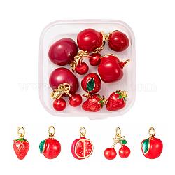 10pcs 5 encantos del esmalte de latón del tema de la fruta roja del estilo, real 18k chapado en oro, granada y manzana y fresa y litchi y cereza, Plateado de larga duración, rojo, 11~13.3x7.5~13.3x5.5~9.6mm, agujero: 2.4~2.8 mm, 2 piezas / style