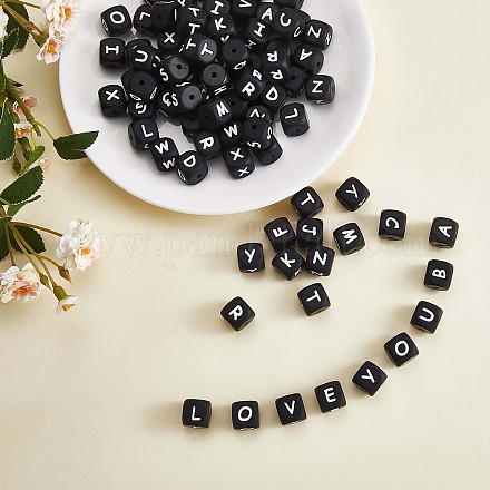 20 pièces cube noir lettre perles de silicone 12x12x12mm dés carrés alphabet perles avec 2mm trou entretoise perles de lettre en vrac pour bracelet collier fabrication de bijoux JX433S-1
