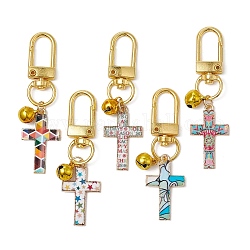 Décorations de pendentifs en émail en alliage de croix, avec fermoirs pivotants en alliage et breloque cloche en laiton, couleur mixte, 63mm, 5 pièces / kit