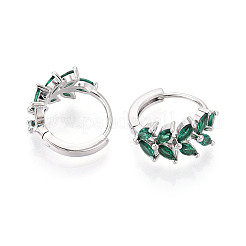 Pendientes de aro con hoja de circonita cúbica micropavé de latón&nbsp;EJEW-T048-41C-P