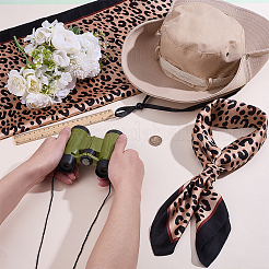 Bufanda de tela de seda imitada con estampado de leopardo cuadrado para mujeres y niñas&nbsp;AJEW-WR0003-99