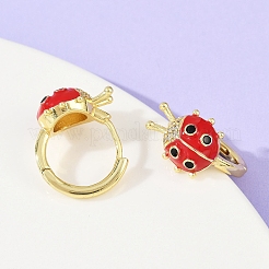 Orecchini a cerchio con micro pavé di zirconi cubici in ottone a forma di coccinella&nbsp;EJEW-S277-02G