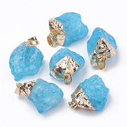Pendentifs en cristal de quartz naturel teint, avec accessoires en laiton de fer doré, pépites, bleu profond du ciel, 20~30x10~18x8~18mm, Trou: 3~4x7mm