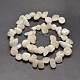 Brins blancs naturels de perles de puces pierre de lune G-M204-31-2