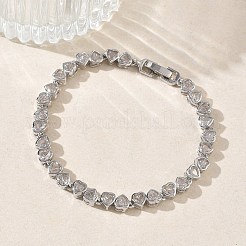 Herzförmiges Armband aus Messing mit Mikropavé-Fassung und klaren Zirkonia-Steinen für Damen&nbsp;BJEW-C156-07C-P