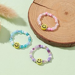 3 Stück 3-farbiges Glasperlen- und Acryl-Stretchring-Set mit lächelndem Gesicht&nbsp;RJEW-JR00577