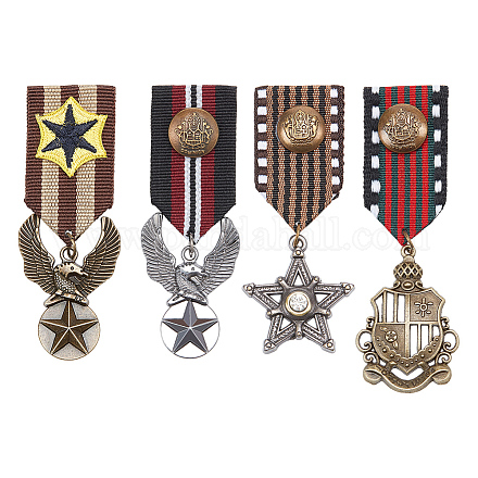 Ahandmaker 4 個コスチューム軍事バッジメダル  4 スタイル合金メダルブローチピン  軍の英雄の戦闘メダルのブローチ  シールドイーグルとスター海軍軍事バッジ女性男性コートジャケット制服衣装 FIND-GA0002-86-1