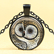 Colliers avec pendentif plat rond avec motif hibou en verre NJEW-N0051-055E-03-1