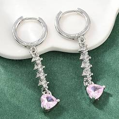 Boucles d'oreilles créoles pendantes en laiton serties de micro-pavés de zirconiums cubiques&nbsp;KK-CBA8324-07P-01