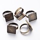 Bronzo antico ottone regolabile spazi vuoti pad anello dito per la produzione di gioielli d'epoca X-KK-J052-AB-1