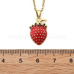 Colliers pendentifs en laiton micro pavé de zircons cubiques en forme de fraise pour femmes&nbsp;NJEW-S448-01G