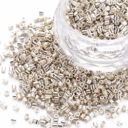 Glass tubulär Perlen, Metallic-Farben, cornsilk, 2.5~3x2 mm, Bohrung: 0.9 mm, ca. 15000 Stk. / Pfund