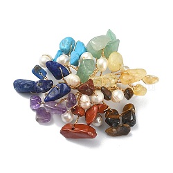 Brosche mit natürlichen, gemischten Edelsteinsplittern und Perlenblumen, Goldenes Kupferdraht-Wickelabzeichen für Frauen, 52x60x17 mm