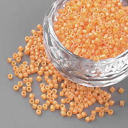 Cuisson de perles de clairon en verre peint, Style mat, orange, 1~2x1.5~2mm, Trou: 0.5mm, environ 100 g /sachet , environ 5000 pcs / sachet 