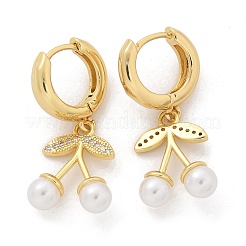 Boucles d'oreilles créoles en laiton cerise avec micro pavé de zircons cubiques transparents et perles d'imitation ABS&nbsp;EJEW-M077-01G