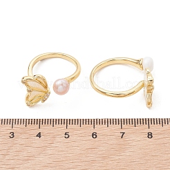 2 Stück Schmetterlings-Manschettenring aus Messing mit Mikropavé-Fassung aus klaren Zirkonia und Muscheln&nbsp;RJEW-JR01027