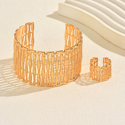 Ensemble élégant de bracelet manchette creux en alliage et de bague&nbsp;YH4609