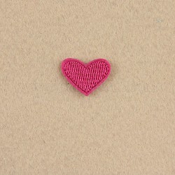 Tela de bordado computarizada para planchar / coser parches, accesorios de vestuario, apliques, corazón, de color rosa oscuro, 19.5x26mm