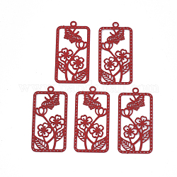 Pendentifs de filigrane en 430 acier inoxydable, peint à la bombe, embellissements en métal gravé, rectangle avec fleur, rouge, 27x13x0.4mm, Trou: 1.2mm