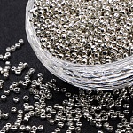 12/0 Perlas de semillas de vidrio, colores teñidos, plata, 2mm, aproximamente 30000 unidades / libra