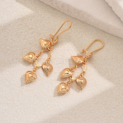 Eleganti orecchini a cerchio con nappe a forma di cuore in ottone&nbsp;MS0806