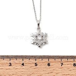 Colliers avec pendentifs en laiton et micro-pavés de zircones cubiques en forme de flocon de neige de Noël&nbsp;NJEW-L468-01P-A01