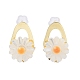 Clous d'oreilles en coquillage naturel fleur avec épingles en laiton et 925 en argent sterling pour bijoux d'été EJEW-P256-71G-1