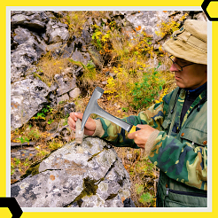 4 Stück geologischer Hammer aus hochkohlenstoffhaltigem Stahl&nbsp;TOOL-WA0001-07