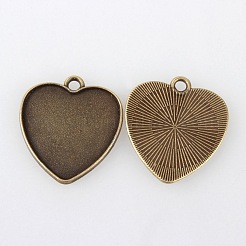 Impostazioni cabochon con pendente a cuore in lega stile tibetano vintage&nbsp;TIBEP-M018-145AB-NF
