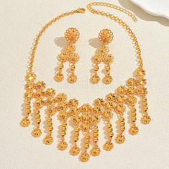 Ohrringe und Halsketten-Sets mit hohlen Blumenquasten aus einer Legierung für Damen&nbsp;IF2968
