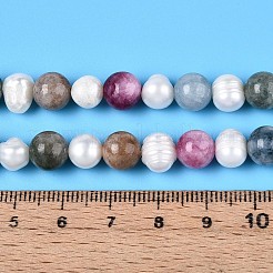 Gefärbte natürliche weiße Jade rund & natürliche Süßwasser-Zuchtperlen gerillte Kartoffelperlenstränge&nbsp;PEAR-N019-05