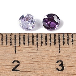 Cabujones de circonita cúbica en forma de diamante de grado mixto&nbsp;X-ZIRC-M002-4mm