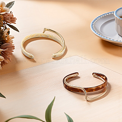 2 Stück 2 Farben Messing Harz Manschette Armbänder für Frauen&nbsp;BJEW-GO0002-12