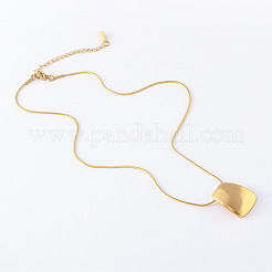 3 collar con colgante rectangular curvo de acero inoxidable europeo para mujer.&nbsp;PW7828