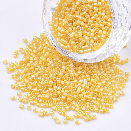 Pearlized Cylinder Seed Beads SEED-Q036-02A-E10-1