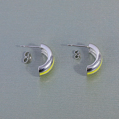 C-förmige Ohrstecker aus Messing&nbsp;ET2611