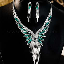 Collana con ciondolo a forma di farfalla con strass e orecchini a bottone con nappina a forma di occhio di cavallo per donna&nbsp;WGCD1FC-01