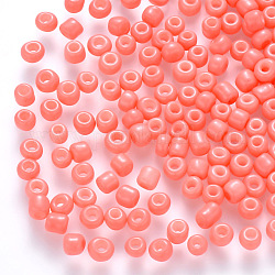 12/0 perles de rocaille rondes en verre de peinture de cuisson, corail lumière, 1.5~2x1.5mm, Trou: 0.5~1mm, environ 30000 pcs / livre