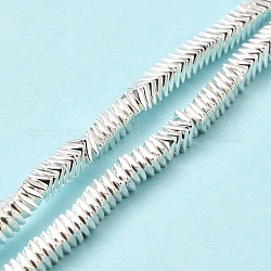 Chapelets de perles en hématite synthétique électrolytique sans magnétiques, carrée, Plaqué Argent, sur: 4x4x1~1.5 mm, Trou: 0.9mm, Environ 370 pcs/chapelet, 16.22'' (41.2 cm)