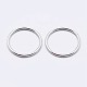 925 anillos redondos de plata de primera ley con baño de rodio STER-F036-03P-0.9x6-2