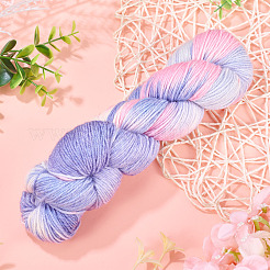 1 écheveau de fil teint en segments arc-en-ciel 80 % laine 20 % fibre acrylique&nbsp;OCOR-TA0003-02C