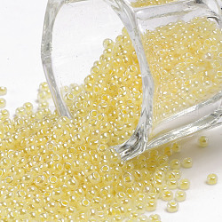 Perline di semi di vetro rotonde di grado 12/0, ceylon, giallo champagne, 2x1.5mm, Foro: 0.7 mm, circa 48500pcs/libbra