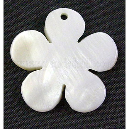 シェルペンダント  花  ホワイト  直径約30mm  穴：1mm X-PBB180Y-1